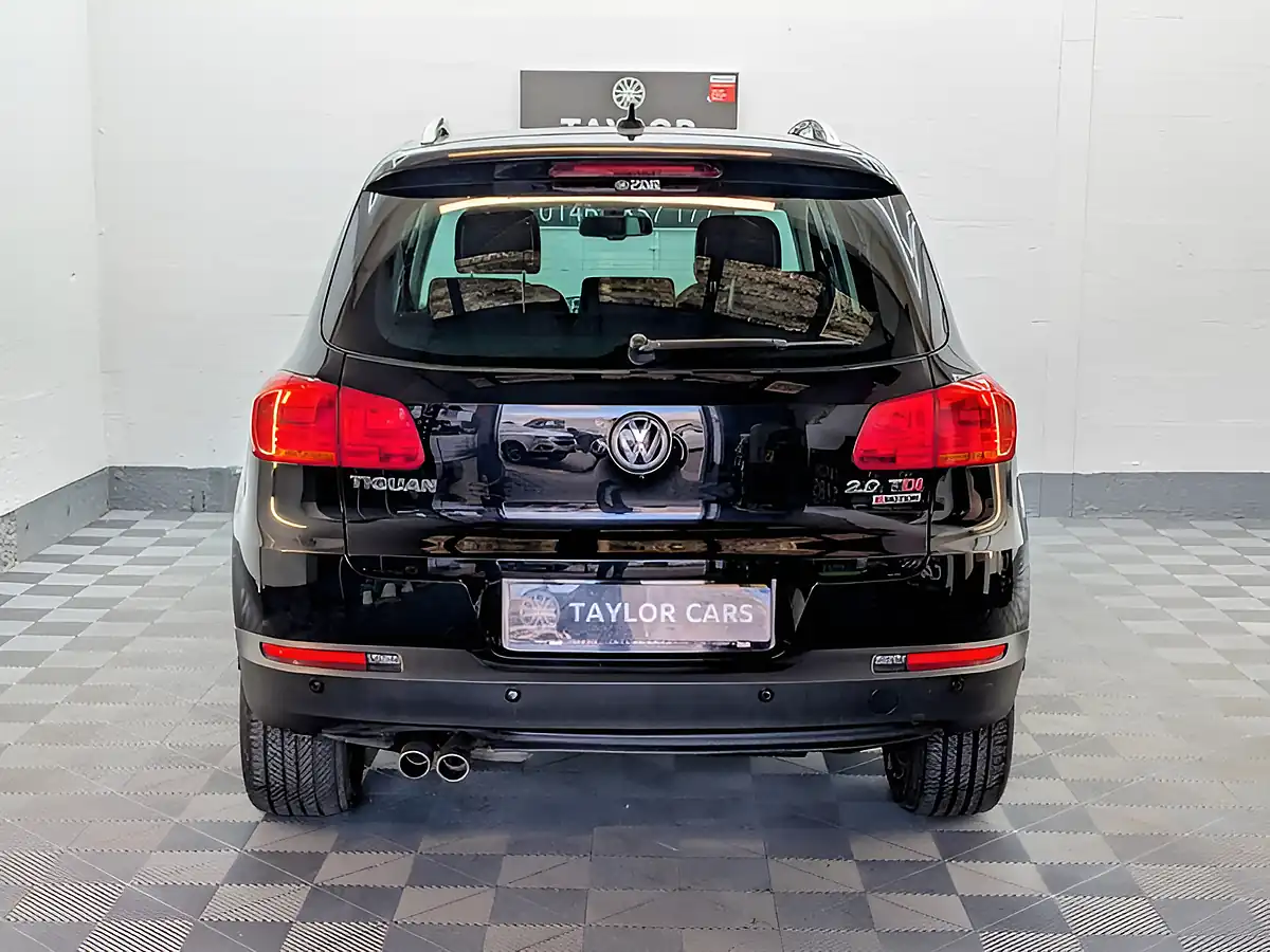 Used 2015 Volkswagen Tiguan Bluemotion Tech Match Black - Interior and Exterior details 6