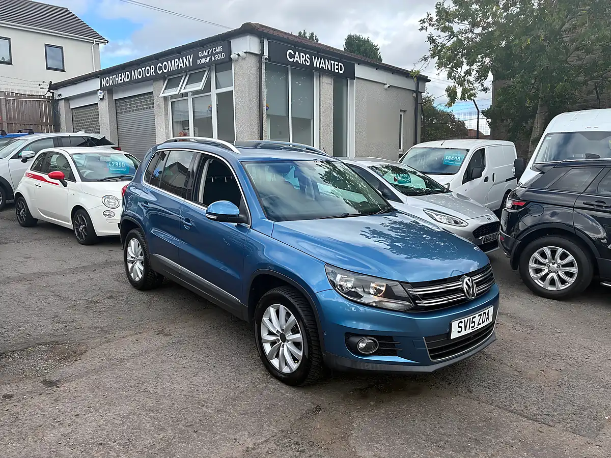 Used 2015 Volkswagen Tiguan Bluemotion Tech Match Blue - Front View