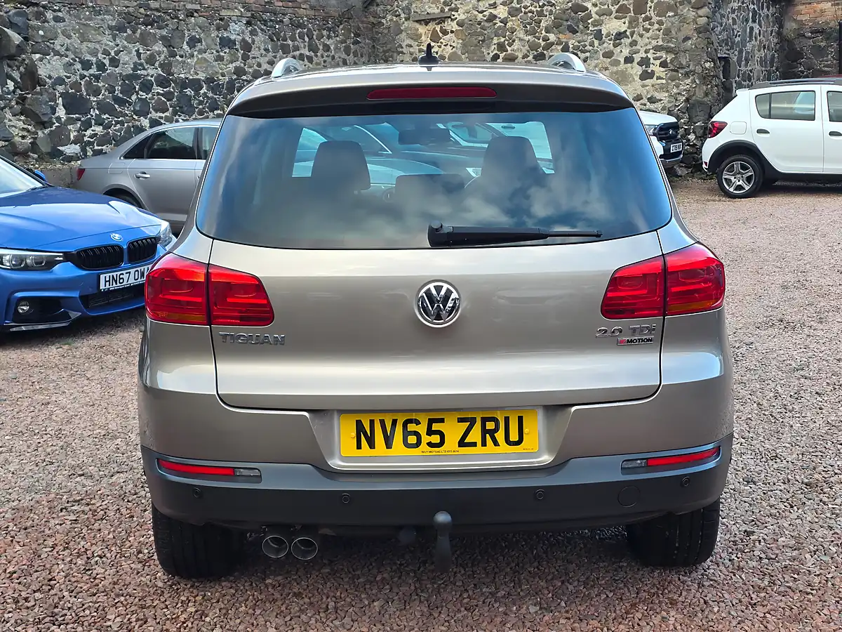 Used 2015 Volkswagen Tiguan Bluemotion Tech Match Edition Titanium Beige Metallic - Interior and Exterior details 17
