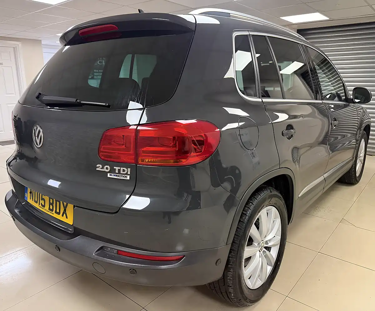 Used 2015 Volkswagen Tiguan Bluemotion Tech Match Grey - Interior and Exterior details 3