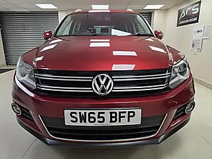 Used 2015 Volkswagen Tiguan Bluemotion Tech Match Red - Interior and Exterior details 10