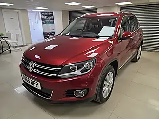 Used 2015 Volkswagen Tiguan Bluemotion Tech Match Red - Interior and Exterior details 2