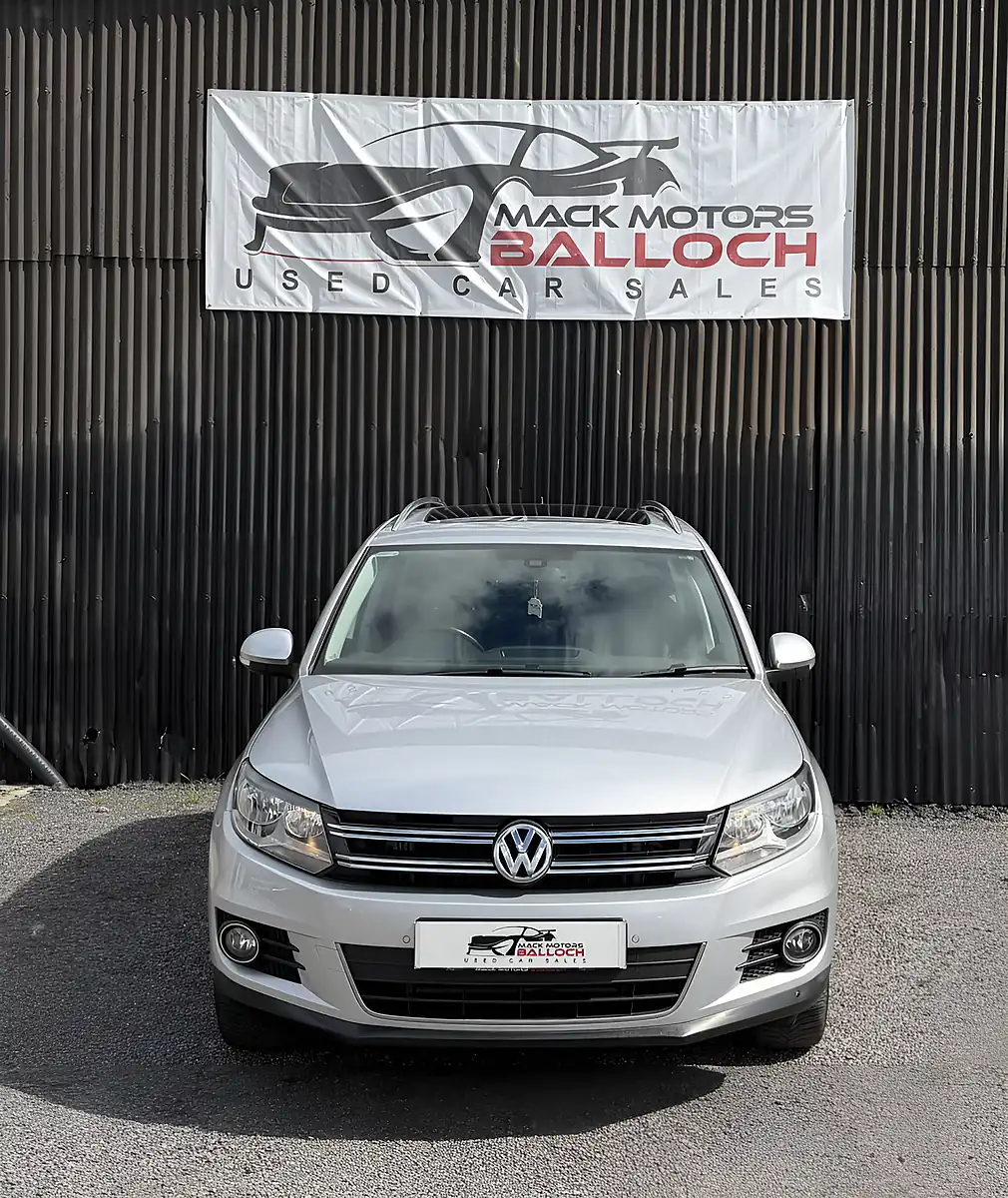 Used 2015 Volkswagen Tiguan Bluemotion Tech Match Silver - Interior and Exterior details 10