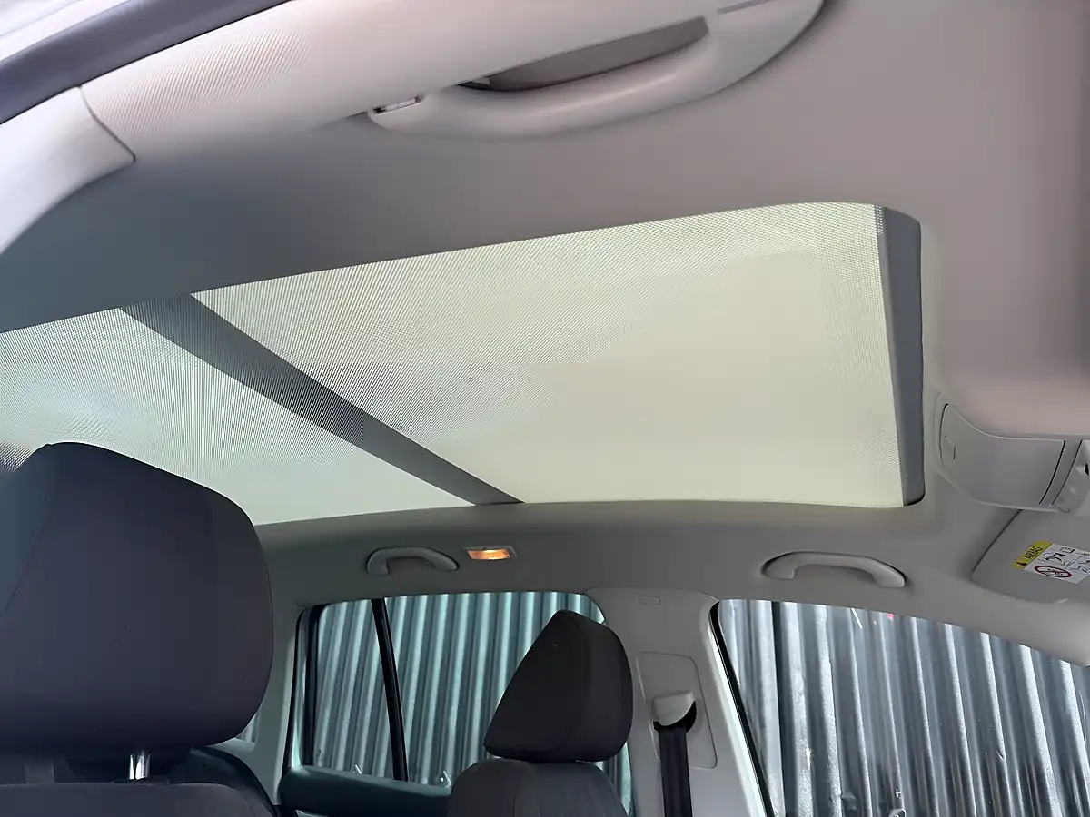 Used 2015 Volkswagen Tiguan Bluemotion Tech Match Silver - Interior and Exterior details 14