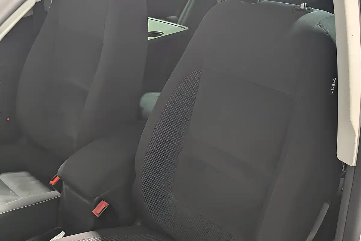 Used 2015 Volkswagen Tiguan Bluemotion Tech Match White - Interior and Exterior details 20