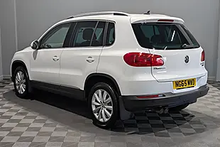 Used 2015 Volkswagen Tiguan Bluemotion Tech Match White - Interior and Exterior details 9