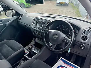 Used 2015 Volkswagen Tiguan Match Beige - Interior and Exterior details 7