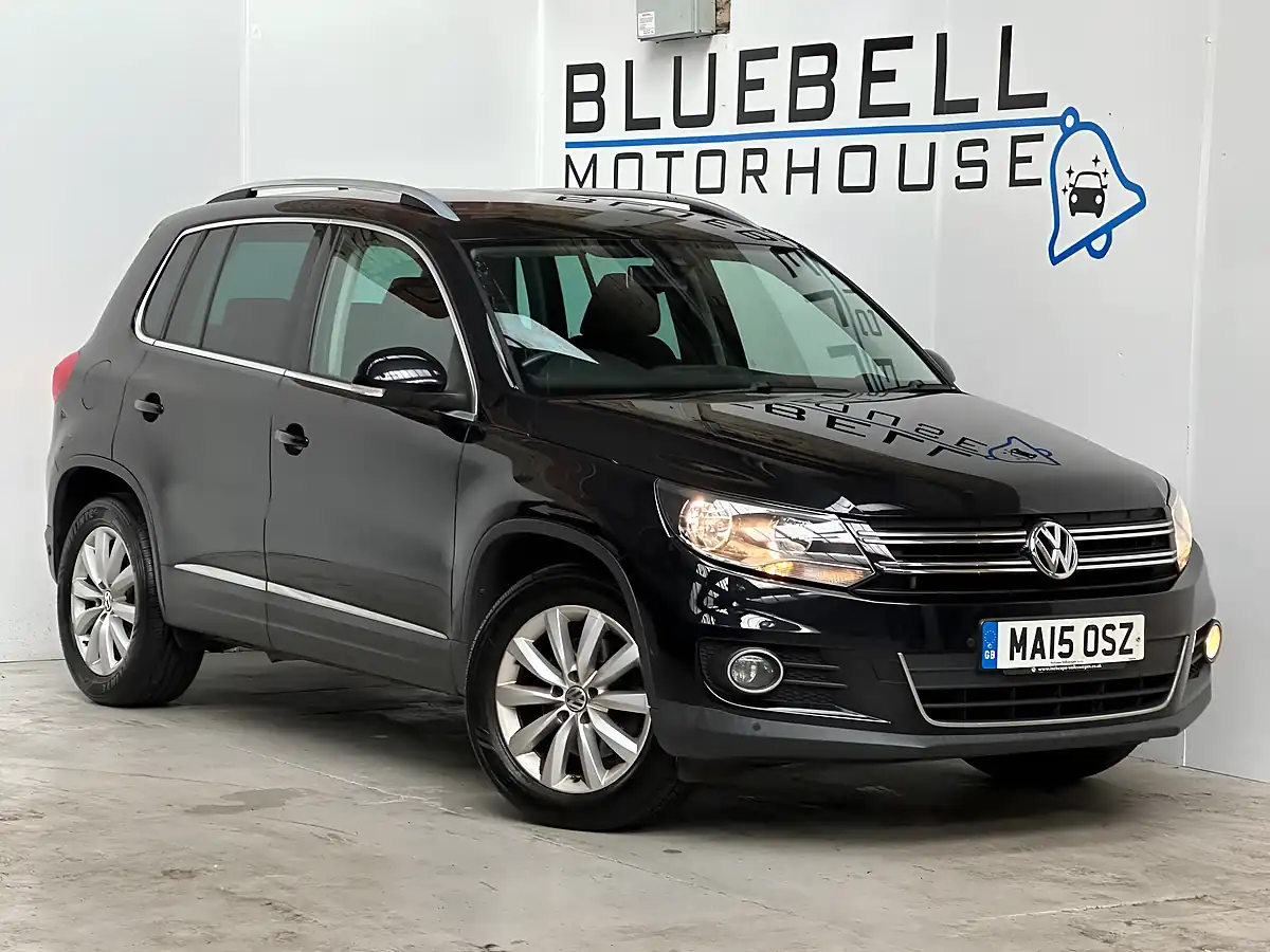 Used 2015 Volkswagen Tiguan Match Black - Front View