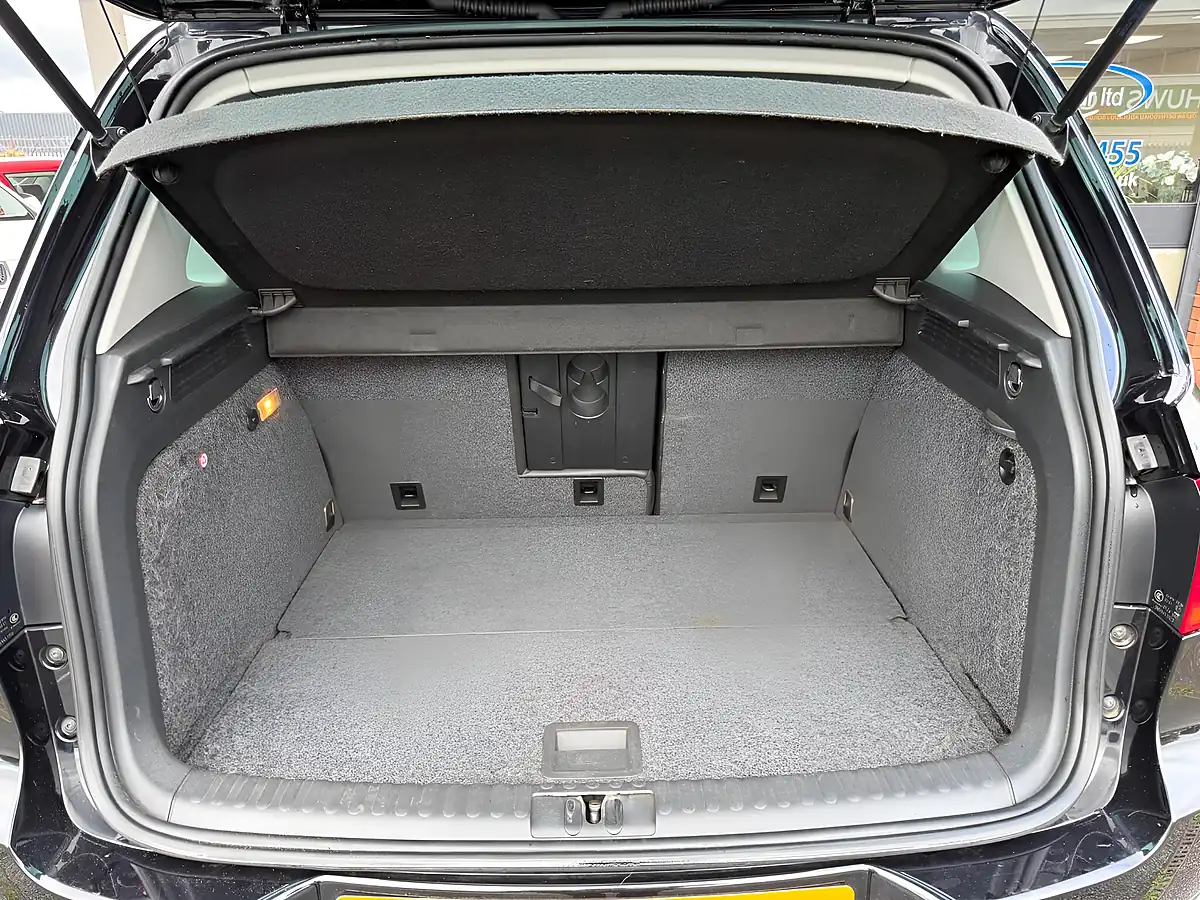 Used 2015 Volkswagen Tiguan Match Black - Interior and Exterior details 20