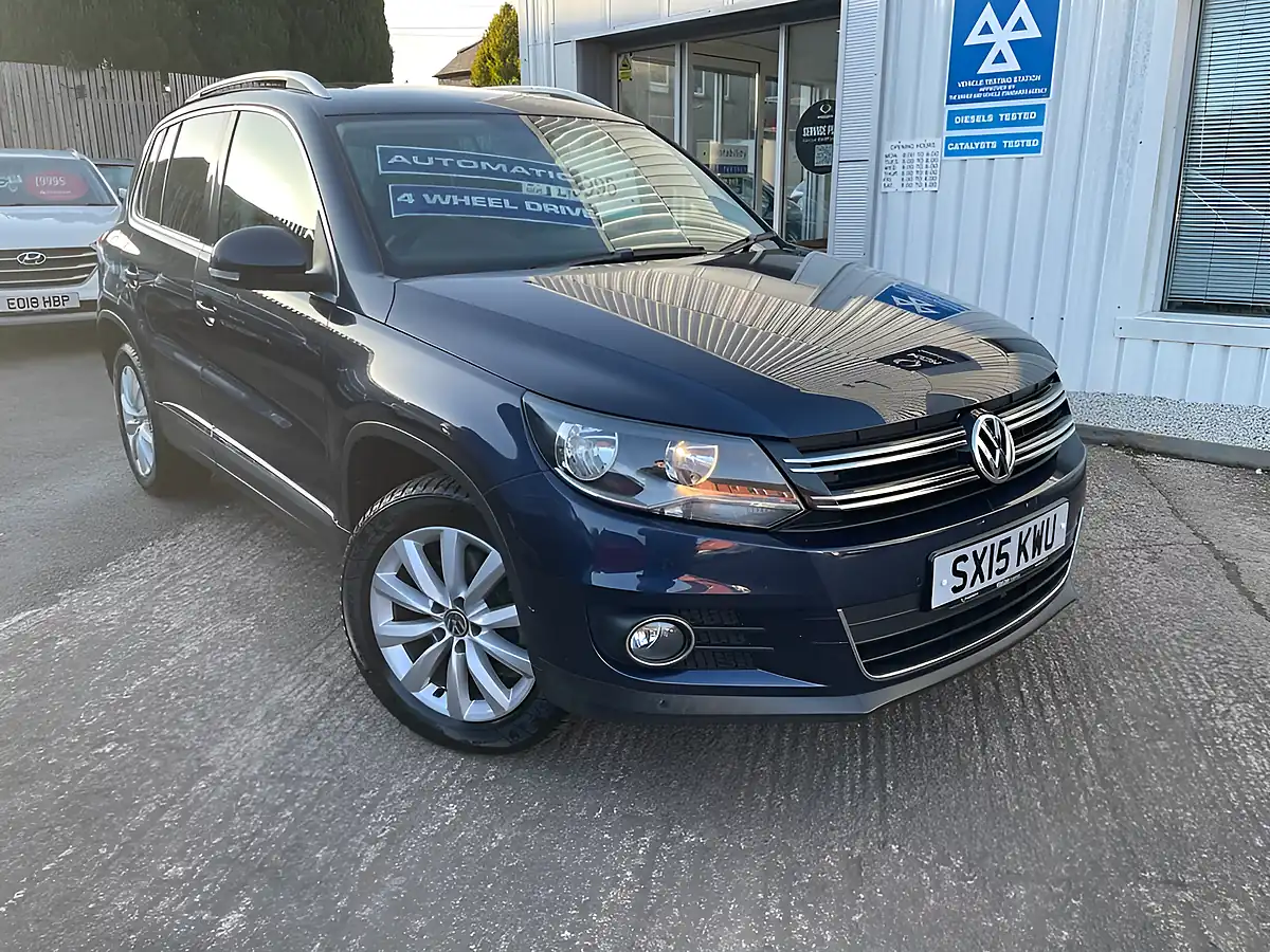 Used 2015 Volkswagen Tiguan Match Blue - Front View