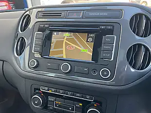 Used 2015 Volkswagen Tiguan Match Blue - Interior and Exterior details 15