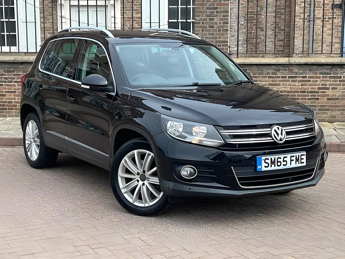 Used 2015 Volkswagen Tiguan Match Edition Black - Front View
