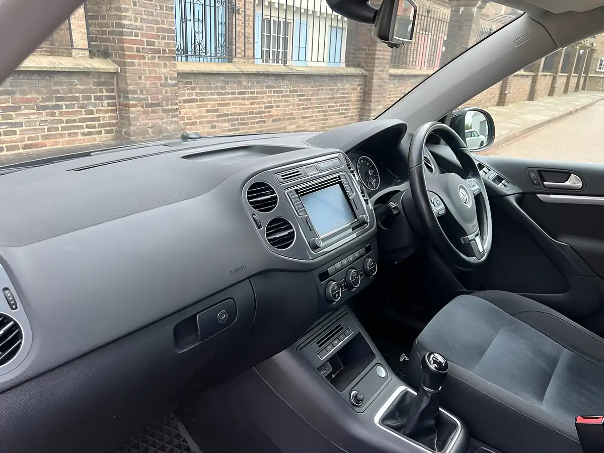 Used 2015 Volkswagen Tiguan Match Edition Black - Interior and Exterior details 10