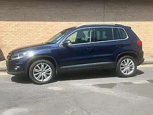 Used 2015 Volkswagen Tiguan Match Edition Blue - Interior and Exterior details 5