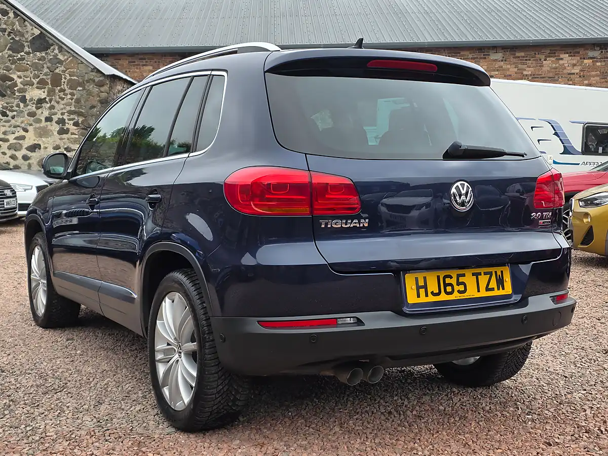 Used 2015 Volkswagen Tiguan Match Edition Blue - Interior and Exterior details 15