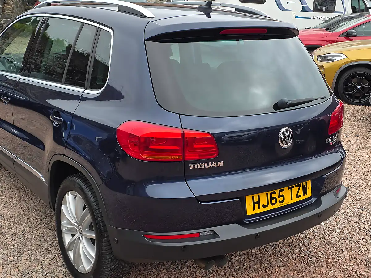 Used 2015 Volkswagen Tiguan Match Edition Blue - Interior and Exterior details 16
