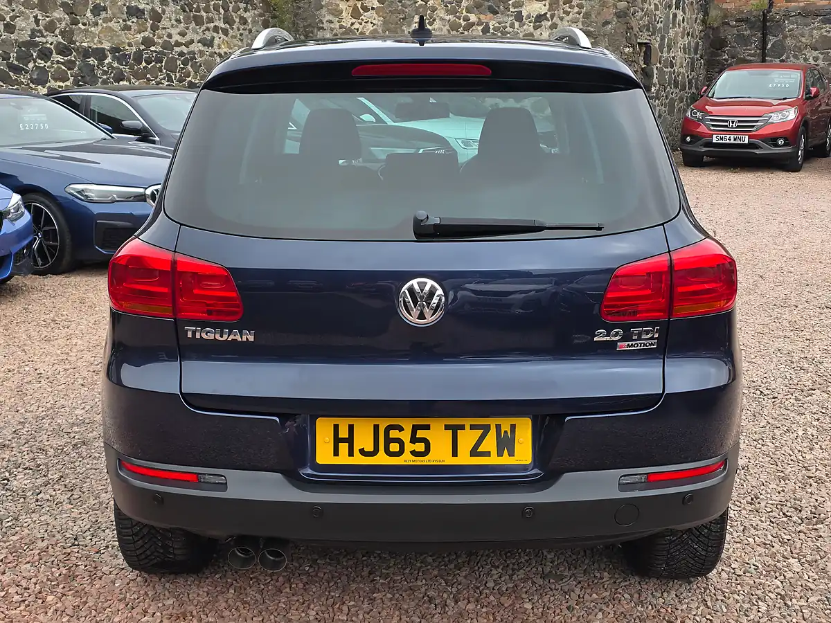 Used 2015 Volkswagen Tiguan Match Edition Blue - Interior and Exterior details 17