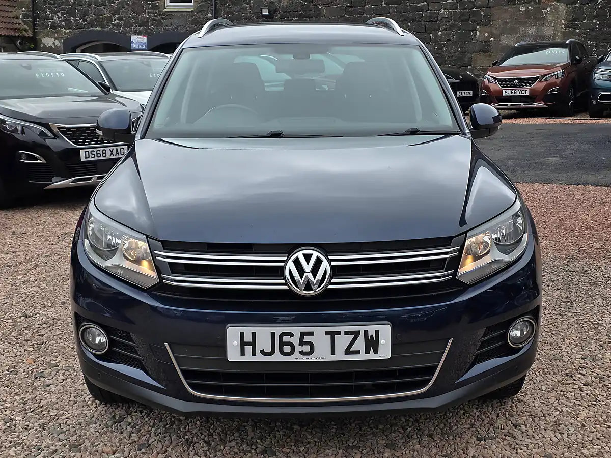 Used 2015 Volkswagen Tiguan Match Edition Blue - Interior and Exterior details 3