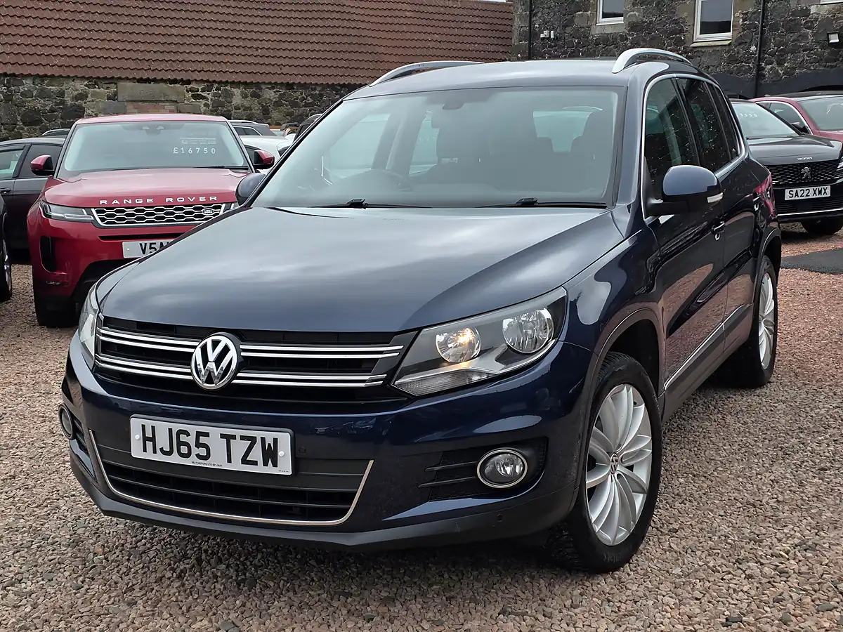 Used 2015 Volkswagen Tiguan Match Edition Blue - Interior and Exterior details 5