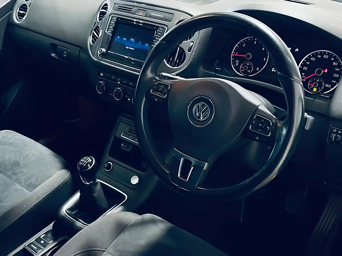 Used 2015 Volkswagen Tiguan Match Edition Grey - Interior and Exterior details 12