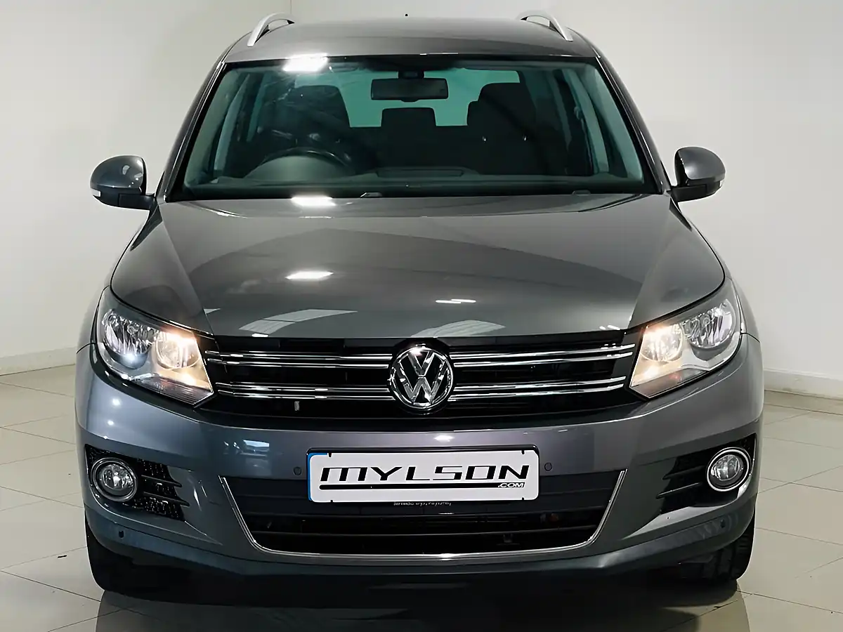 Used 2015 Volkswagen Tiguan Match Edition Grey - Interior and Exterior details 16