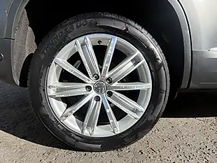 Used 2015 Volkswagen Tiguan Match Edition Grey - Interior and Exterior details 10