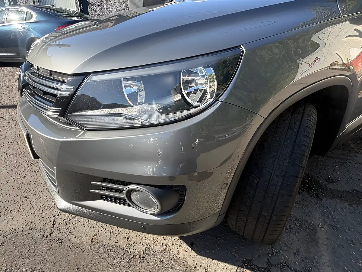 Used 2015 Volkswagen Tiguan Match Edition Grey - Interior and Exterior details 11