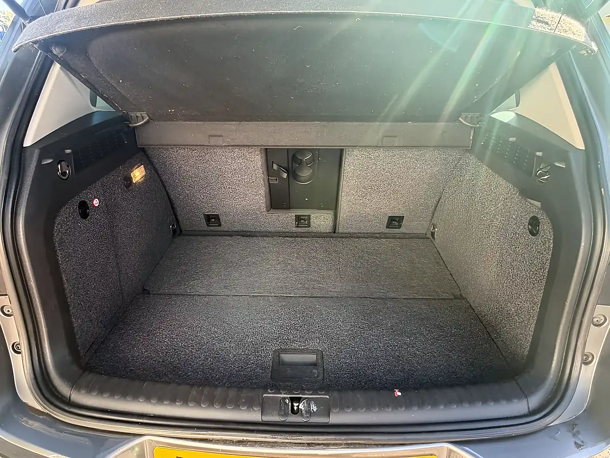 Used 2015 Volkswagen Tiguan Match Edition Grey - Interior and Exterior details 15