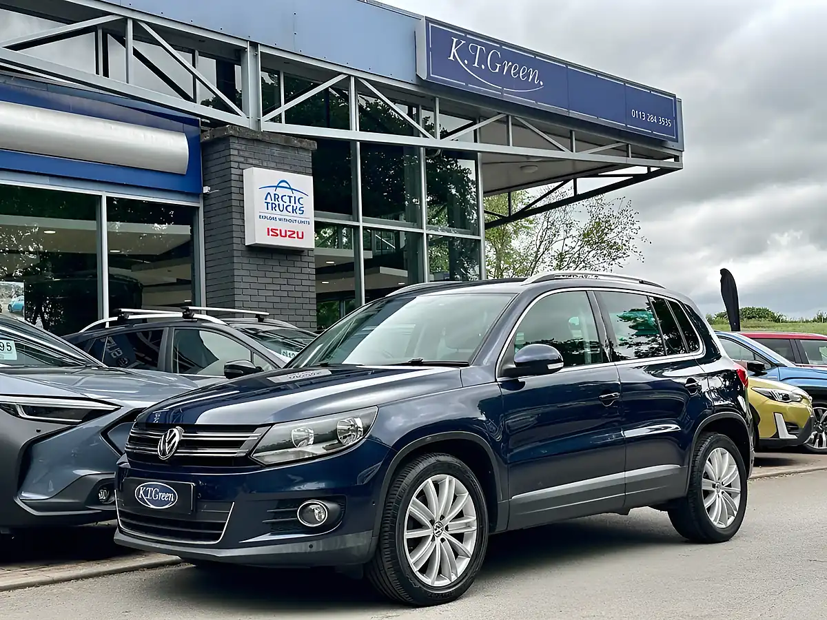 Used 2015 Volkswagen Tiguan Match Edition Night Blue - Front View