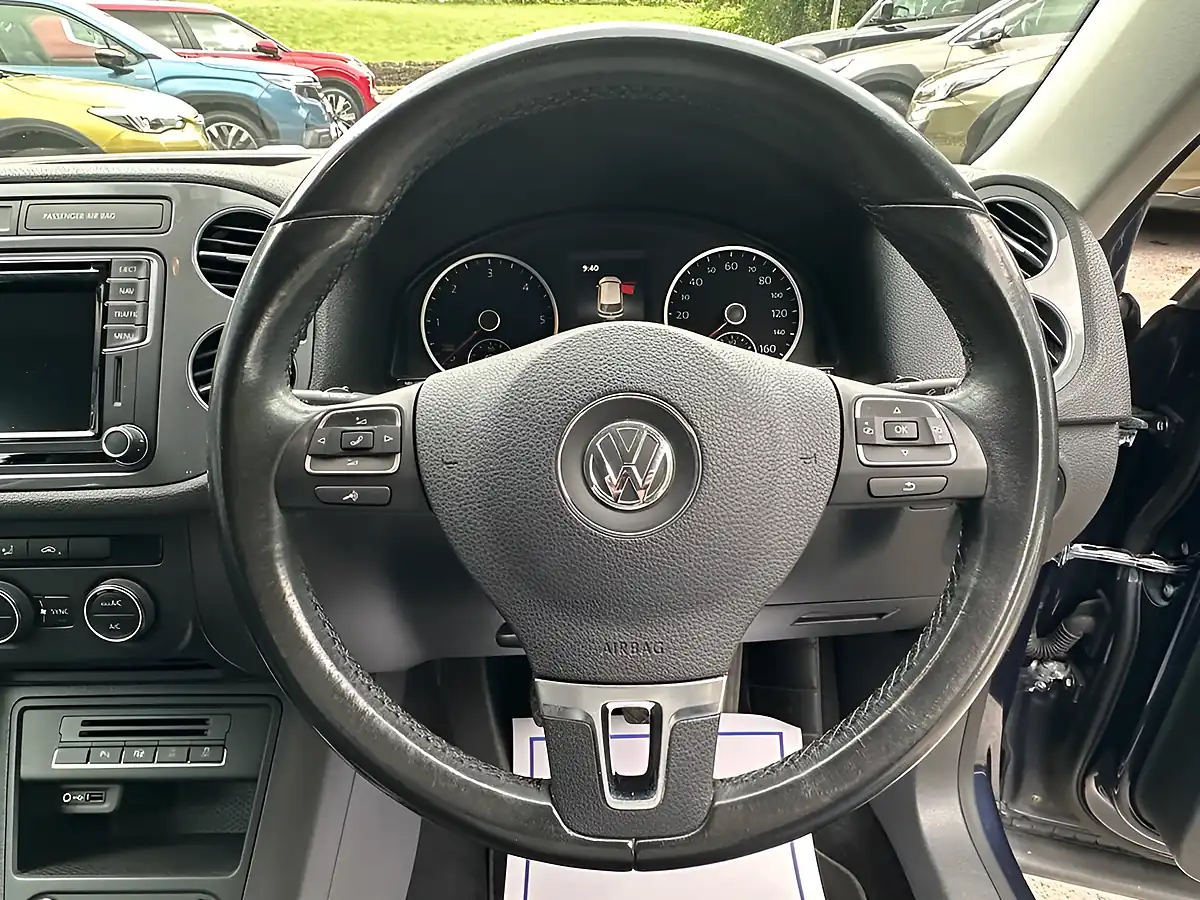 Used 2015 Volkswagen Tiguan Match Edition Night Blue - Interior and Exterior details 13