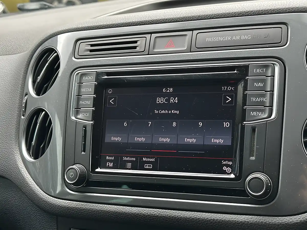 Used 2015 Volkswagen Tiguan Match Edition Night Blue - Interior and Exterior details 18