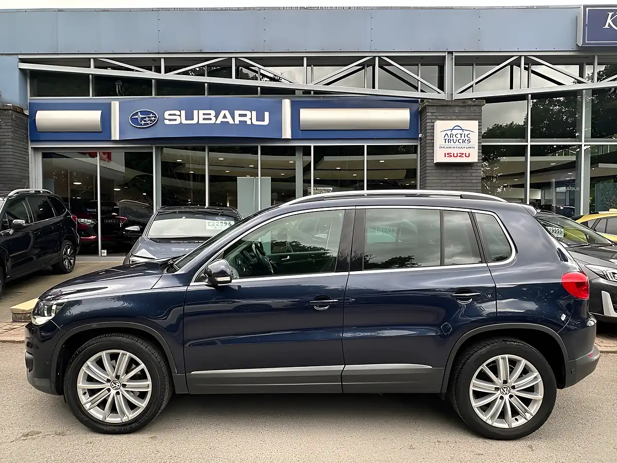 Used 2015 Volkswagen Tiguan Match Edition Night Blue - Interior and Exterior details 2