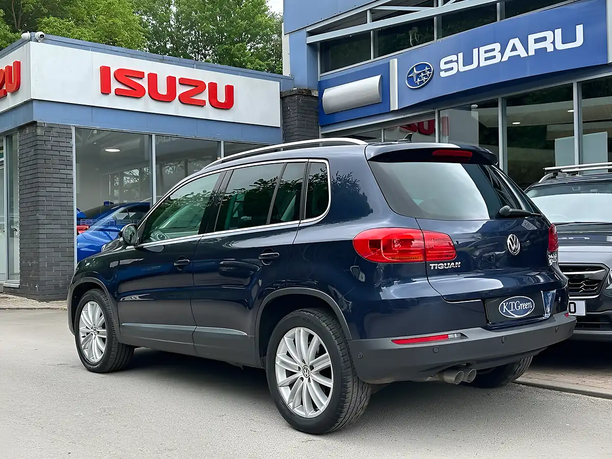 Used 2015 Volkswagen Tiguan Match Edition Night Blue - Interior and Exterior details 3