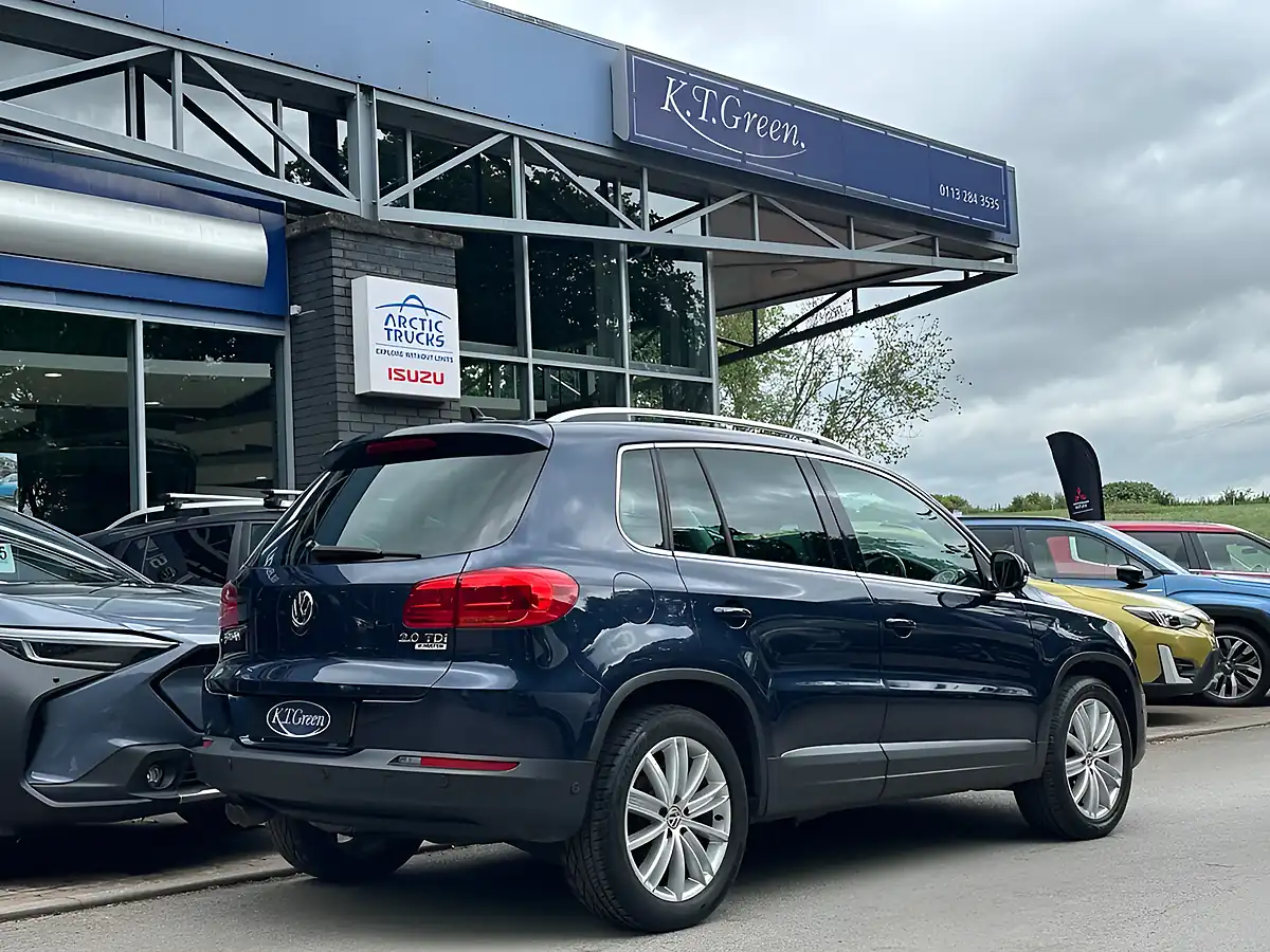 Used 2015 Volkswagen Tiguan Match Edition Night Blue - Interior and Exterior details 4