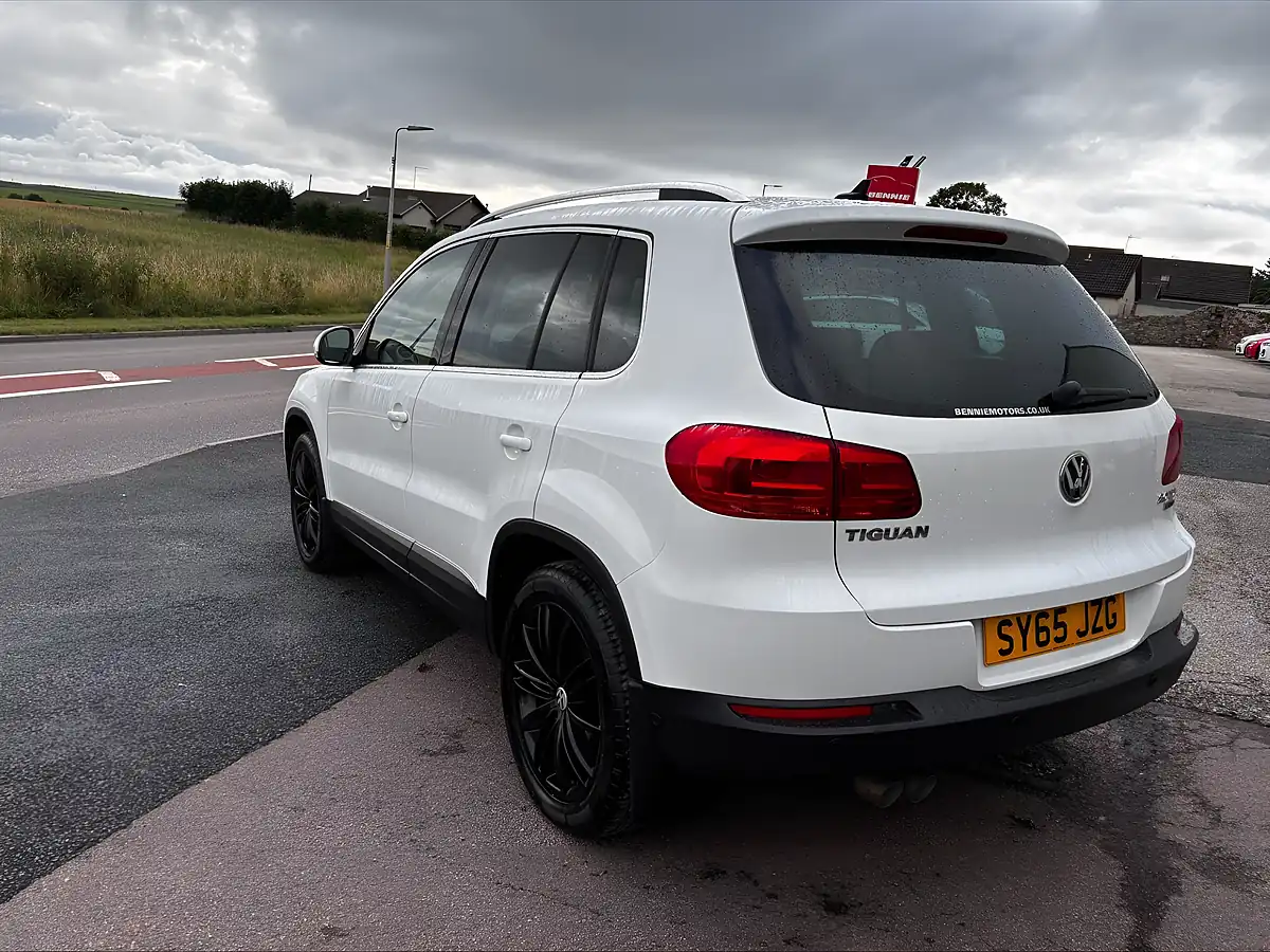 Used 2015 Volkswagen Tiguan Match Edition White - Interior and Exterior details 9