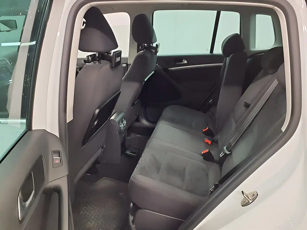 Used 2015 Volkswagen Tiguan Match Edition White - Interior and Exterior details 10
