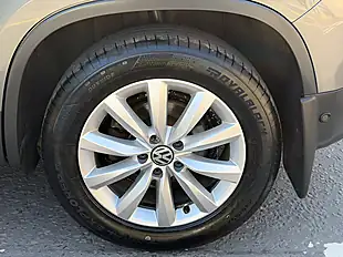 Used 2015 Volkswagen Tiguan Match Grey - Interior and Exterior details 10