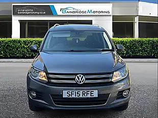 Used 2015 Volkswagen Tiguan Match Grey - Interior and Exterior details 8
