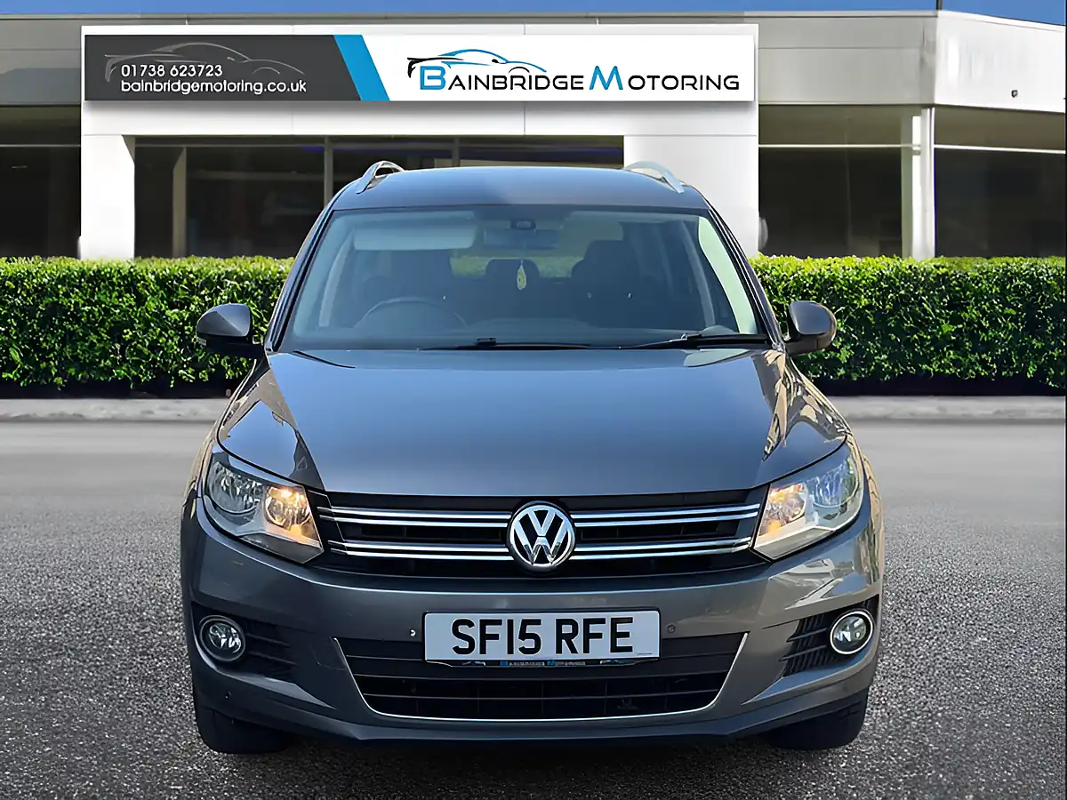 Used 2015 Volkswagen Tiguan Match Grey - Interior and Exterior details 8