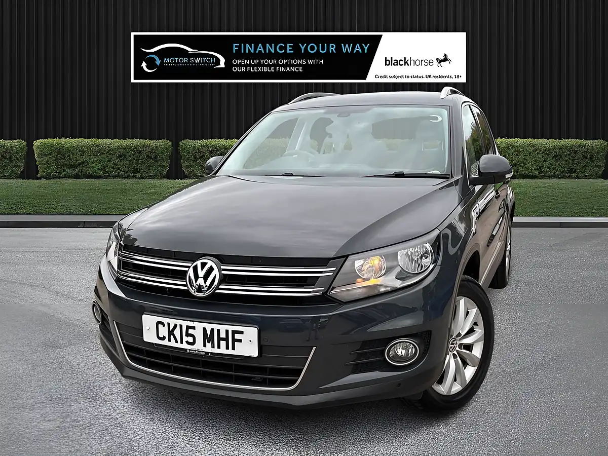 Used 2015 Volkswagen Tiguan Match Grey - Interior and Exterior details 6
