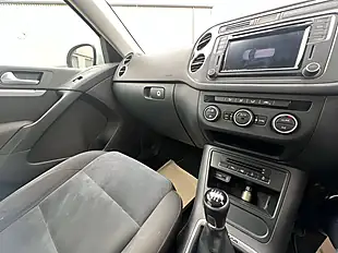 Used 2015 Volkswagen Tiguan Match Pure White - Interior and Exterior details 11