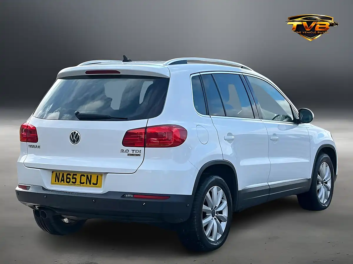 Used 2015 Volkswagen Tiguan Match Pure White - Interior and Exterior details 4