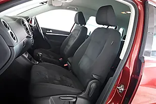 Used 2015 Volkswagen Tiguan Match Red - Interior and Exterior details 14