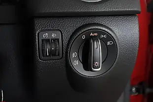 Used 2015 Volkswagen Tiguan Match Red - Interior and Exterior details 16