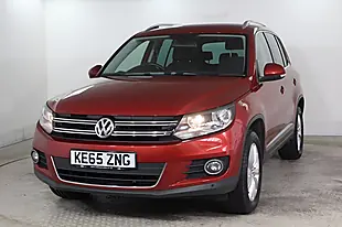 Used 2015 Volkswagen Tiguan Match Red - Interior and Exterior details 3