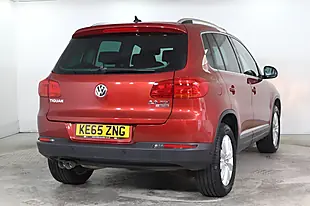 Used 2015 Volkswagen Tiguan Match Red - Interior and Exterior details 4
