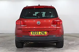 Used 2015 Volkswagen Tiguan Match Red - Interior and Exterior details 5