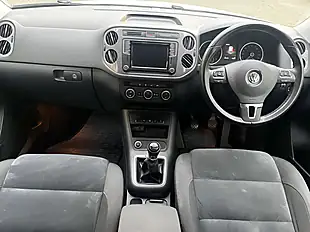 Used 2015 Volkswagen Tiguan Match Silver - Interior and Exterior details 13