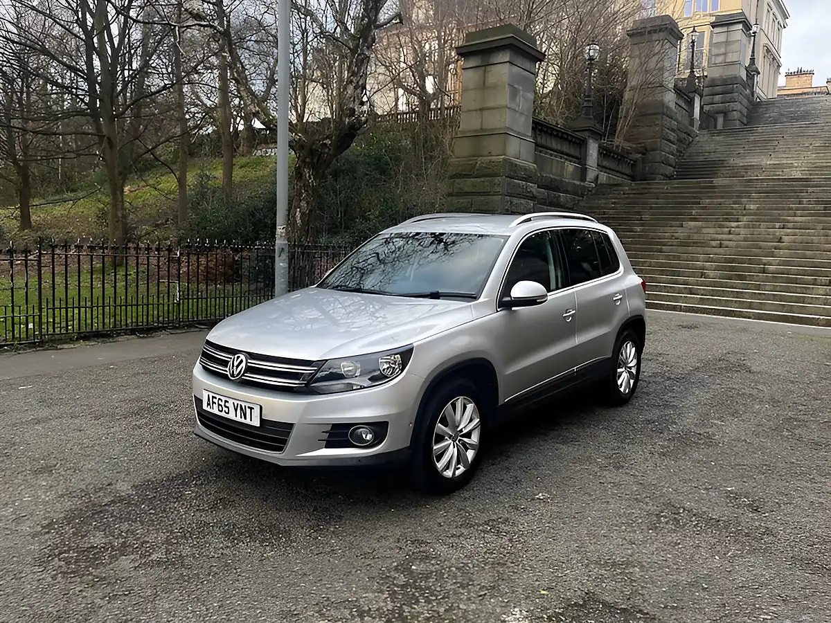 Used 2015 Volkswagen Tiguan Match Silver - Interior and Exterior details 20