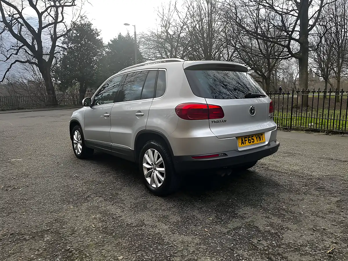 Used 2015 Volkswagen Tiguan Match Silver - Interior and Exterior details 3